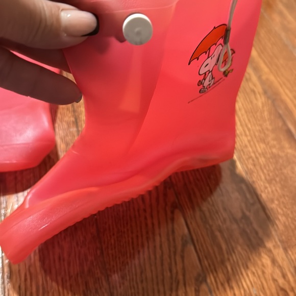 Snoopy Snoopers Rubber Galoshes Vintage 1965 Kids Boots SIZE 12 - Picture 3 of 9